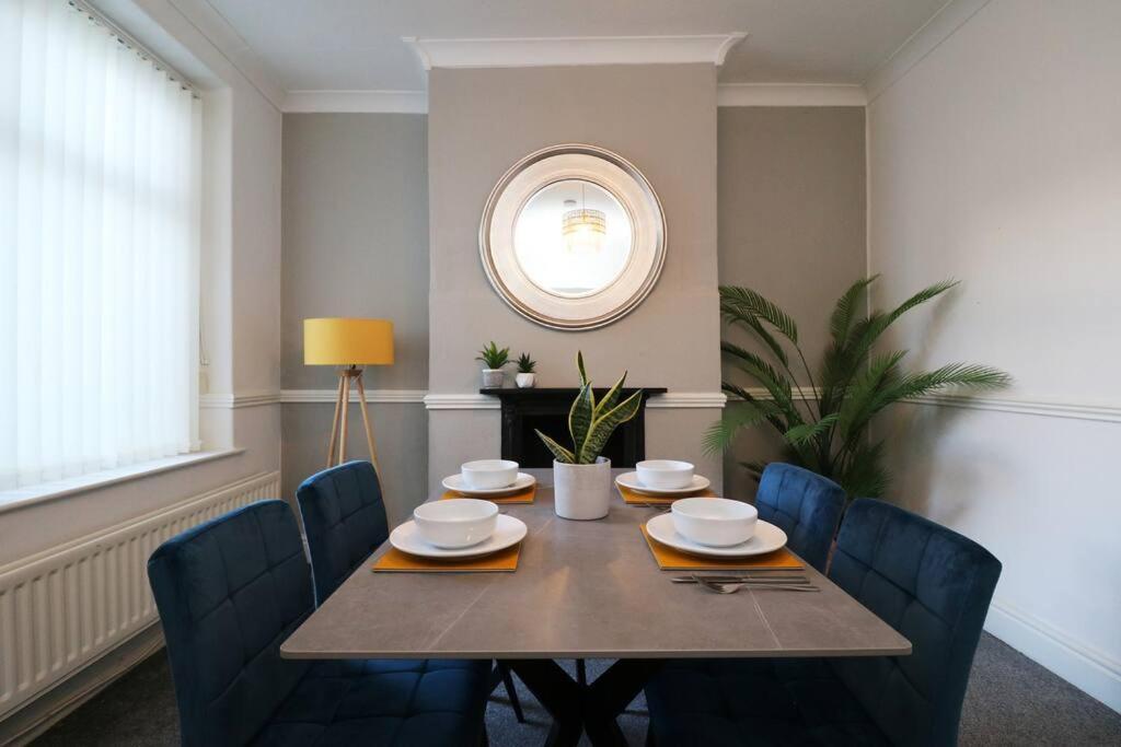 2 Bedroom Characterful House Lancaster Bagian luar foto