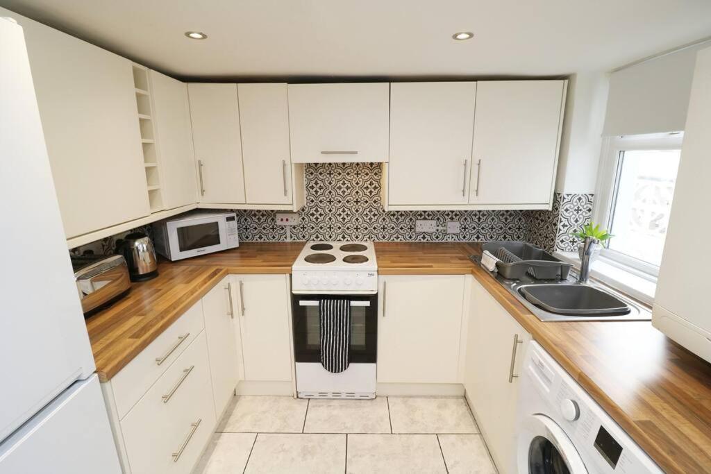 2 Bedroom Characterful House Lancaster Bagian luar foto
